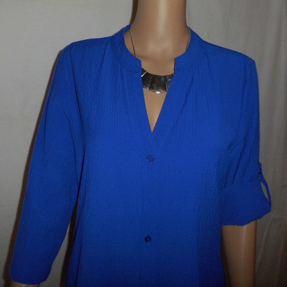 Women's Blouse - Picture 4 of 4